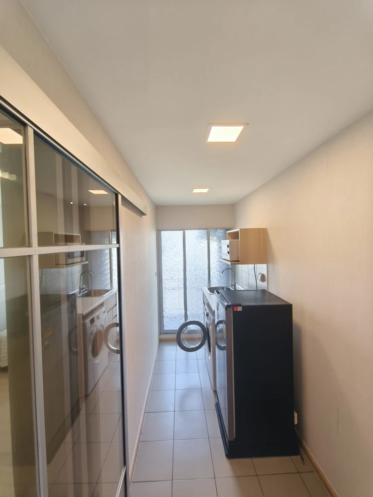 Plum Condo Rangsit Alive 2, high floor, fully furnished, ready to move in. Book now!