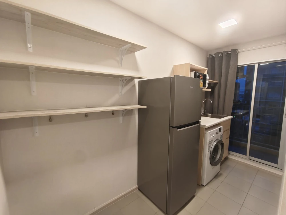 For rent: Plum Condo Rangsit Alive 2, a room decorated in a minimalist style, nice to live in, comes with complete furniture, just bring your bags and