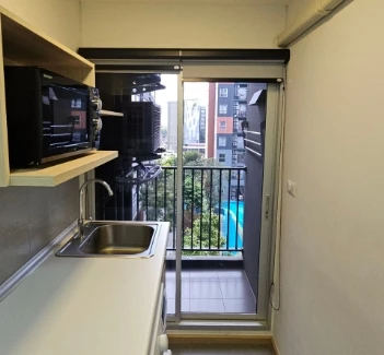 For rent: Plum Condo Rangsit Fresh, 5th floor, beautiful view, long pool view, private, fully furnished, book now.