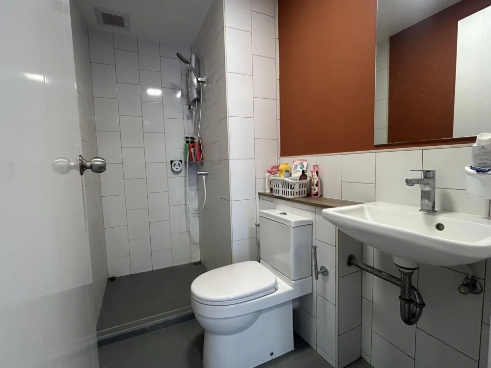 Plum Condo Rangsit Fresh for rent, 6th floor, pool view, nice room, fully furnished, hurry and book now, don't miss out.