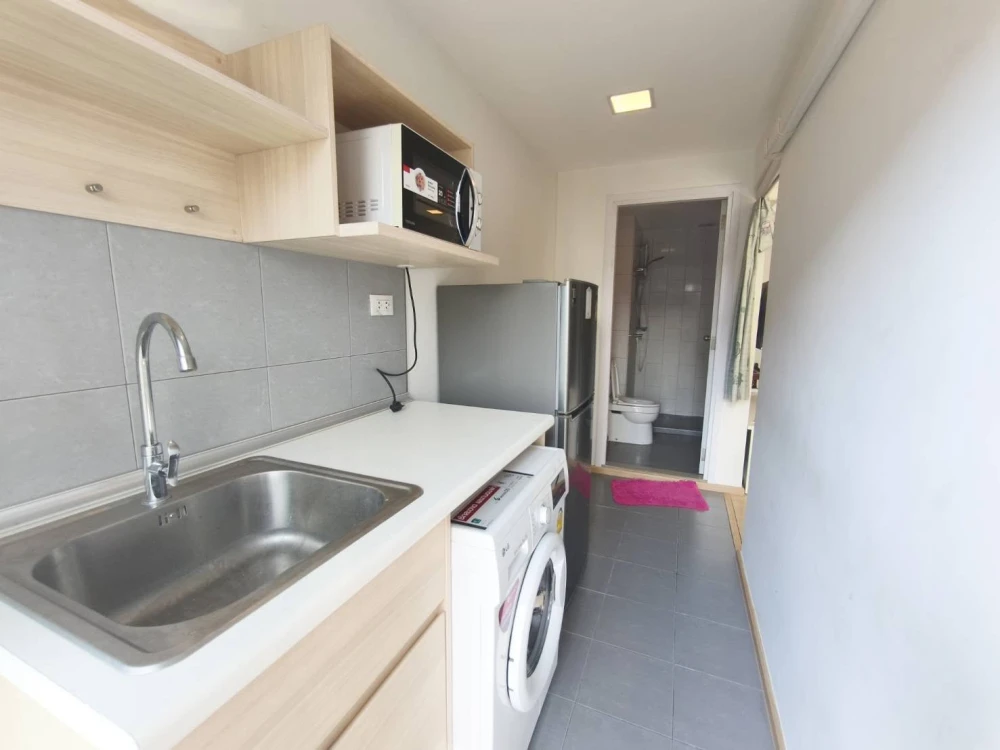 Plum Condo Rangsit Fresh for rent, 6th floor, fully furnished, ready to move in. Book now!