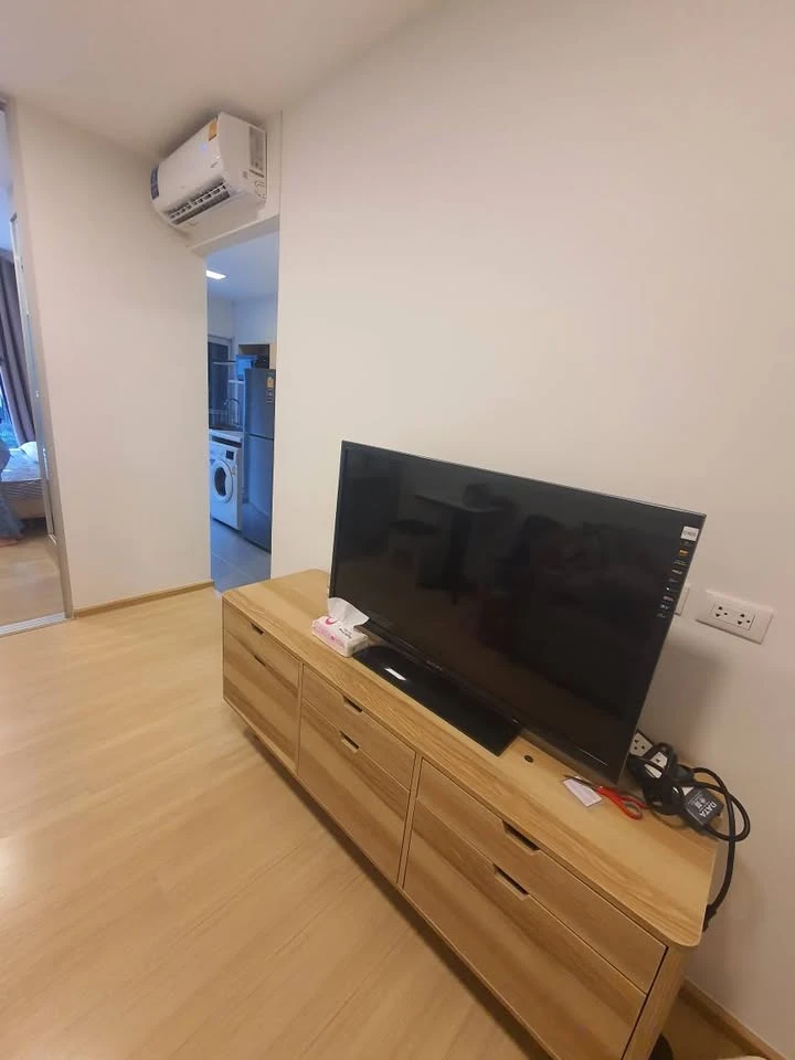 Plum Condo Rangsit Fresh for rent, corner room, provides privacy, comes with complete furniture, hurry and book now.