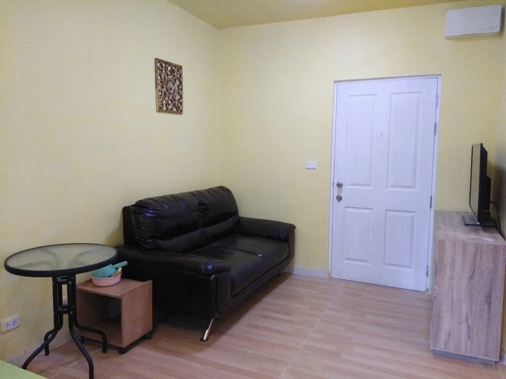 Plum Condo Samakkhi for rent, 2nd floor. Nice, fully furnished. Book now! Hurry!