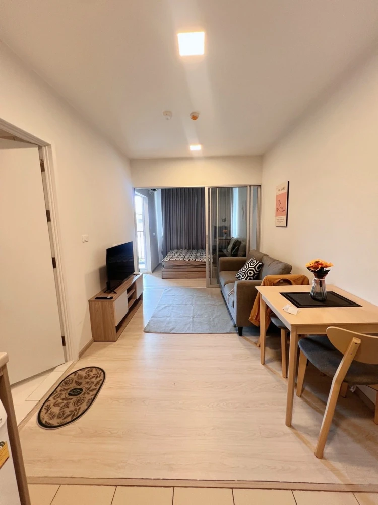 For rent Plum condo sukhumvit 62, 2 rooms ready to move in, furniture, electrical appliances included, book now before you miss out++