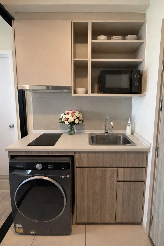 Plum Condo Sukhumvit 97/1 for rent. A lovely unit, fully furnished with appliances. Don't miss out!