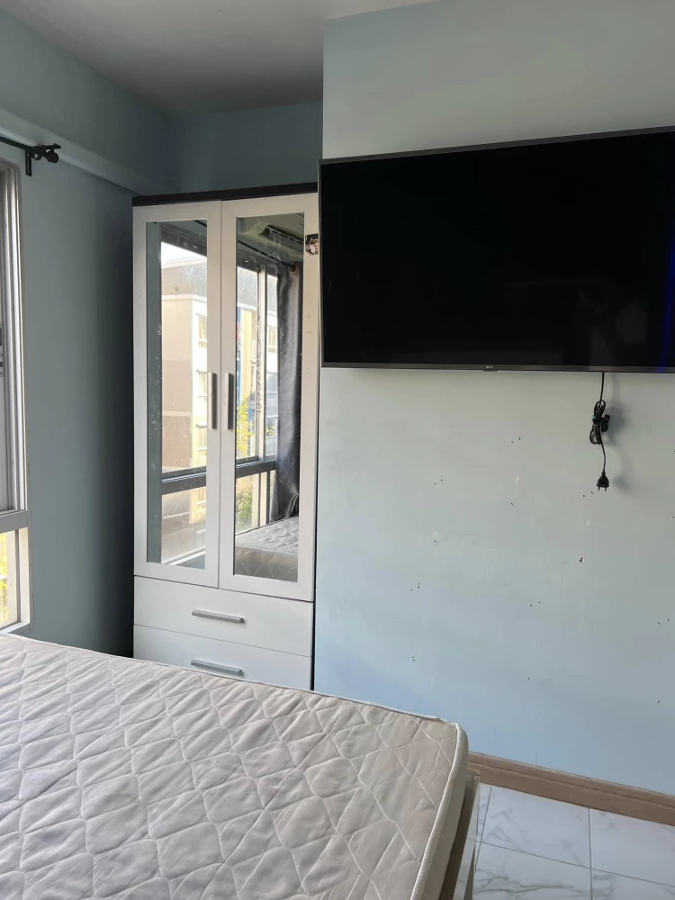 Plum Condo for rent, Lat Phrao 101, separate bedroom and living room, tiled floor, easy to clean, beautiful, this price is a must hurry.