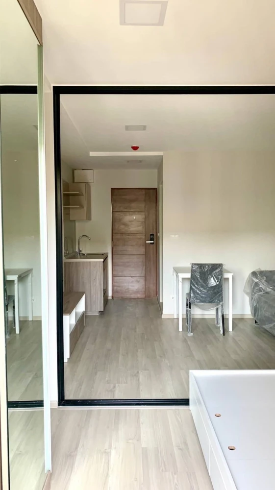 For rent: Plum Condo Saphan Mai Station, 8th floor, Building B, room with swimming pool view, fully furnished, ready to move in