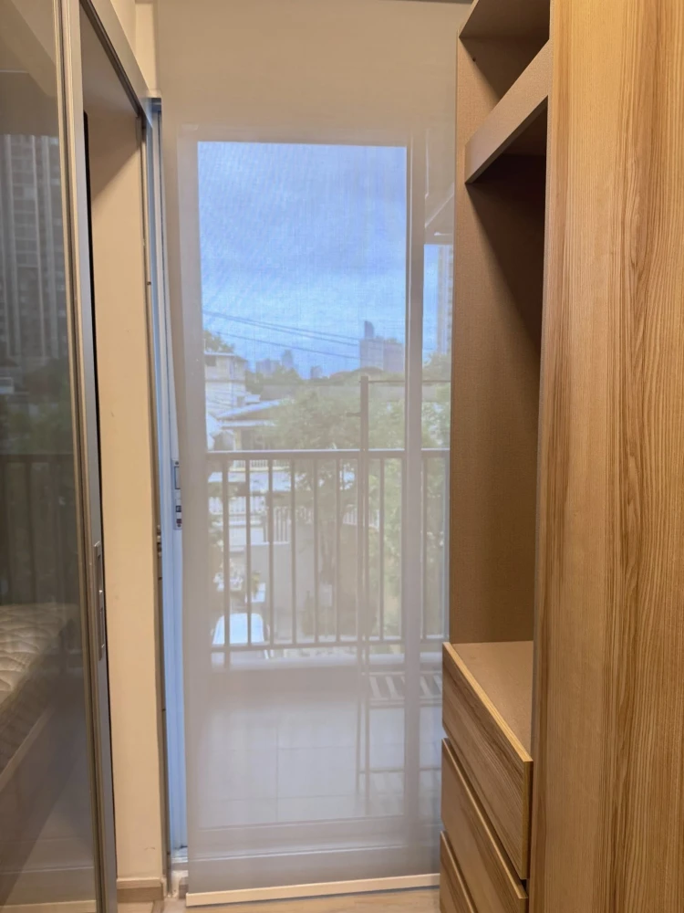 For rent: Plum Condo Sukhumvit 62. Condo ready to move in, good location, convenient travel, complete with furniture and electrical appliances. Ready