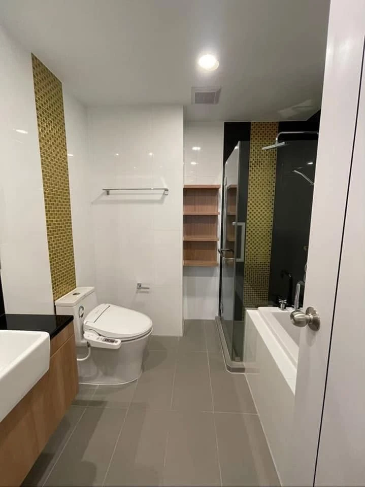 Plus Condominium Sriracha for rent, 6th floor unit, garden view, great location, convenient transportation. Book now!