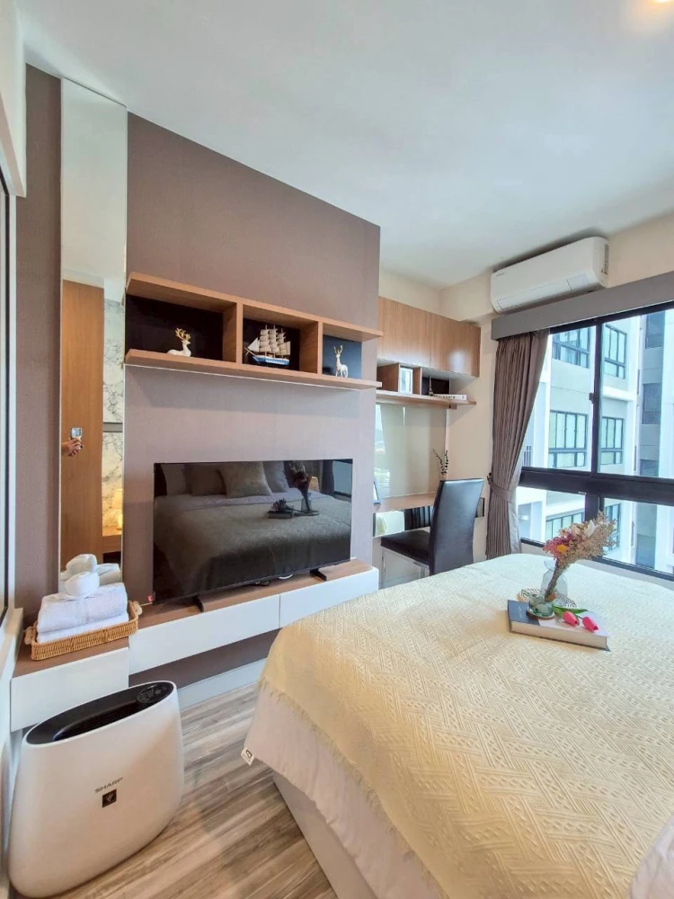 For rent: Plus Condominium Sriracha. Nice, spacious unit on a high floor. Book now! Don't miss out! +++
