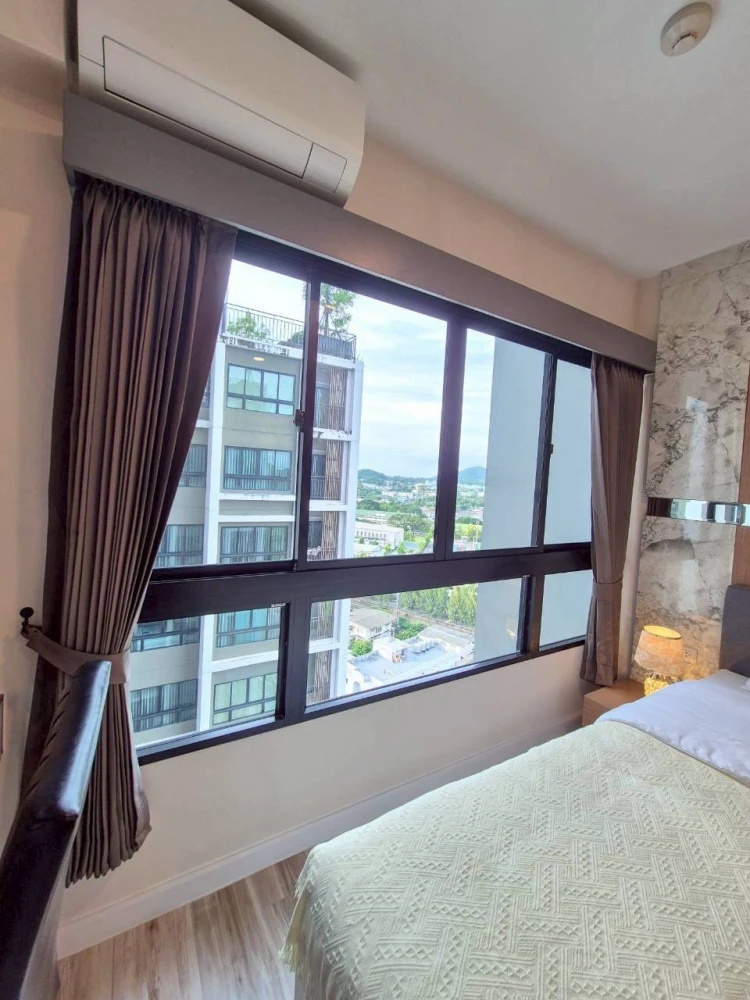 For rent: Plus Condominium Sriracha. Nice, spacious unit on a high floor. Book now! Don't miss out! +++
