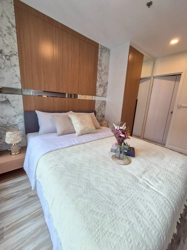 For rent: Plus Condominium Sriracha. Nice, spacious unit on a high floor. Book now! Don't miss out! +++