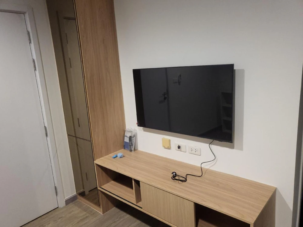 For rent: Polis Suksawat 64, 6th floor, nice room, fully furnished, reserve now, hurry!