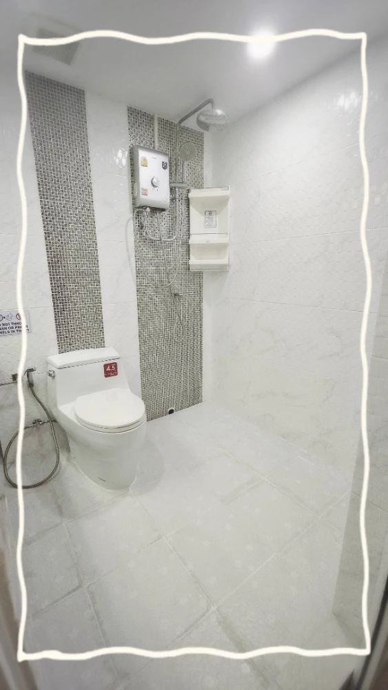 For Rent: PST City Home, 17th floor. Corner unit with a beautiful view of two bridges and great airflow. Fully furnished—how could you not book this?