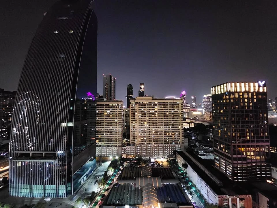 For rent: Pyne By Sansiri, high floor, corner room, very quiet, not crowded at all, very private, move now, don't hesitate.