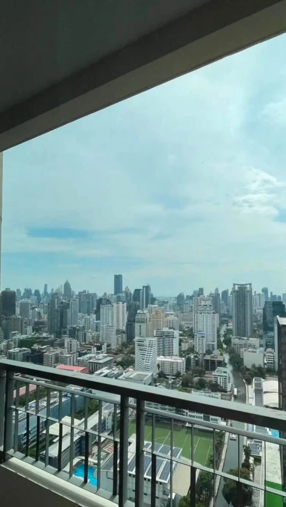 For rent: Q Asoke condo. Spacious living area, fully furnished. What are you waiting for?