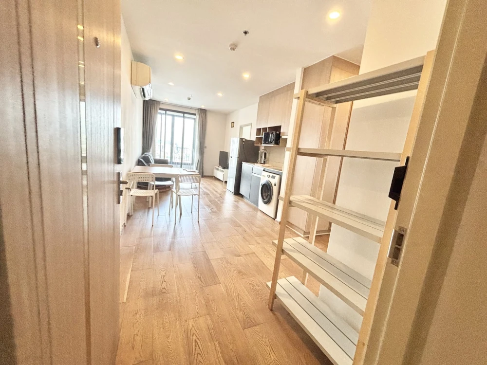 For Rent: Q Chidlom – 2 bedrooms, 2 bathrooms, featuring a stunning 180-degree panoramic view; fully furnished and ready to move in.