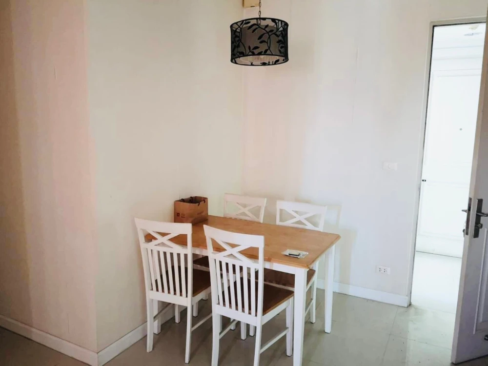 Q House Condo Sathorn for rent. Spacious rooms with ample living space. Book yours today! Don't wait!