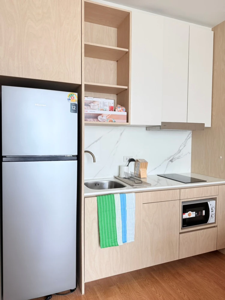 For rent: Q House Sukhumvit 79. Spacious and comfortable room, fully furnished. Book now!