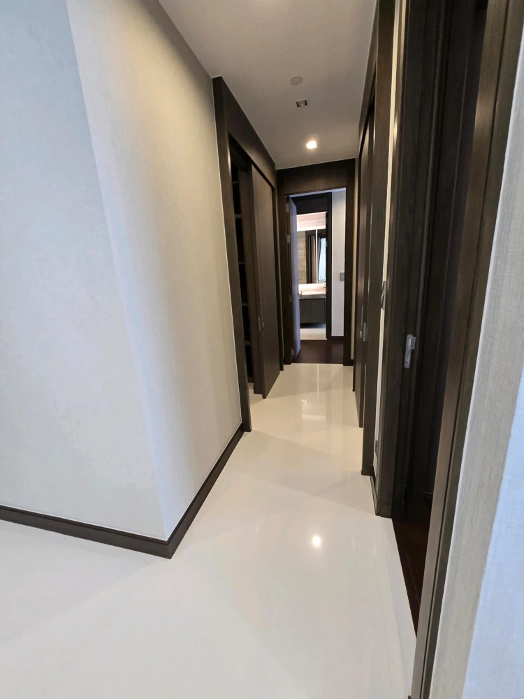 For rent: Q1 Sukhumvit, 12th floor, fully furnished, very livable. Interested? Book now before it's gone!