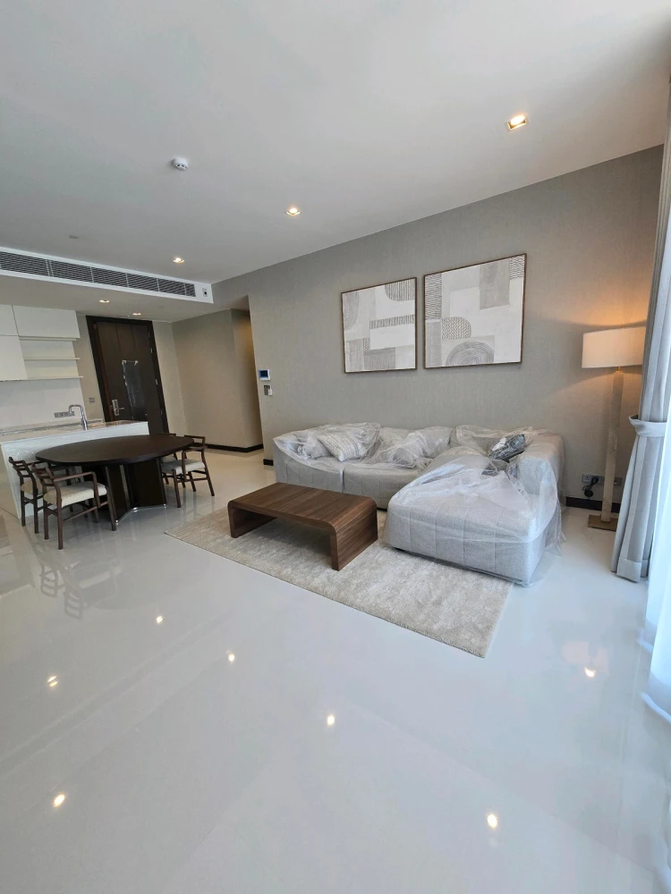 For rent: Q1 Sukhumvit, 12th floor, fully furnished, very livable. Interested? Book now before it's gone!