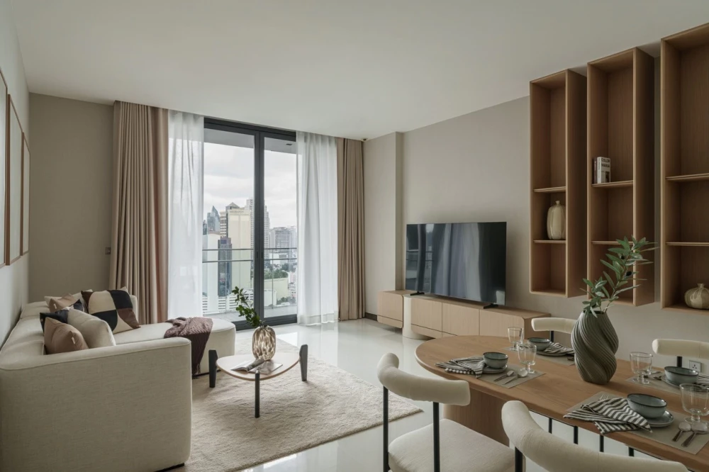 For rent: Q1 Sukhumvit, 20th floor and above. Very high floor, spacious room, well-decorated, with amazing city views. Book now! images
