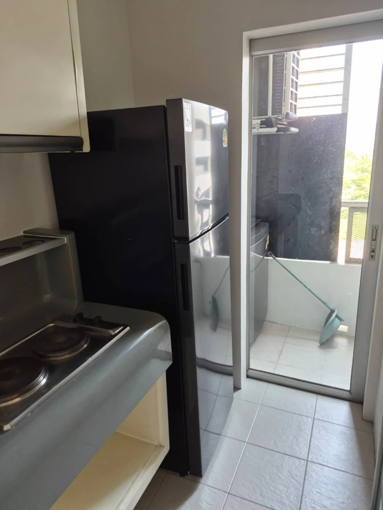 Q.House Condo Sathorn for rent. Nice room, fully furnished. Book now!