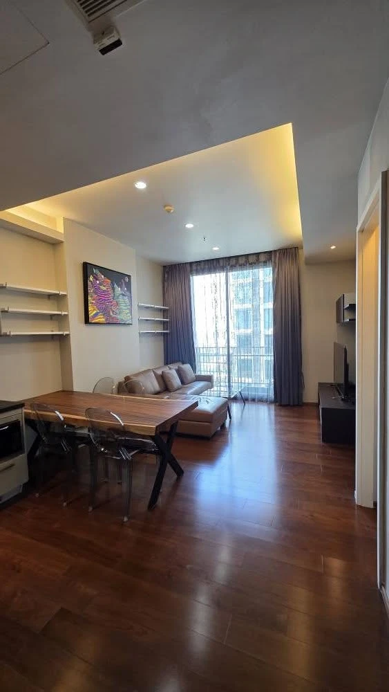 For rent: Quattro By Sansiri, 22nd floor, nice room, fully furnished, book now, don't wait.