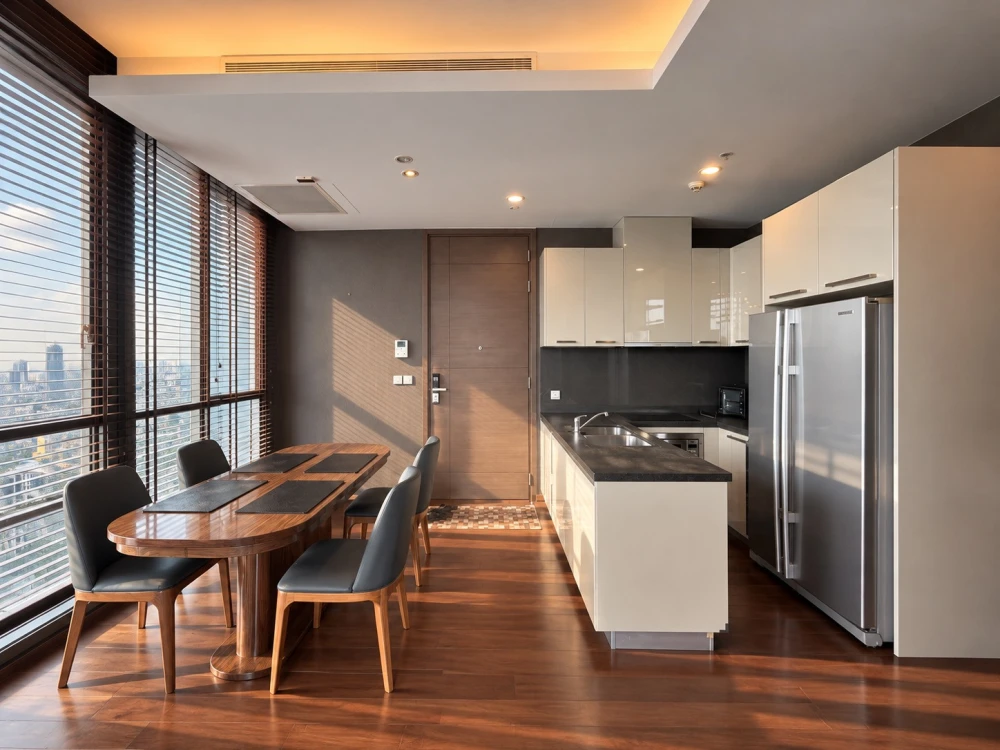 For rent: Fully furnished unit at Quattro by Sansiri, located on the 27th floor and ready for move-in. Book now—don’t wait!