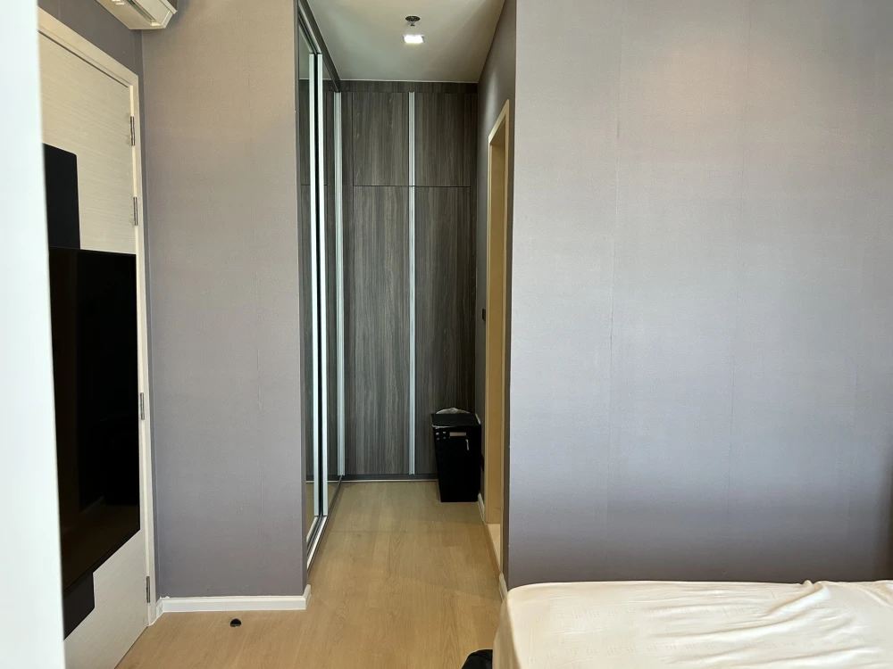 Quinn Ratchada 17 for rent, 19th floor, Building A, open city view, plenty of usable space. I'm telling you, you can't miss it.