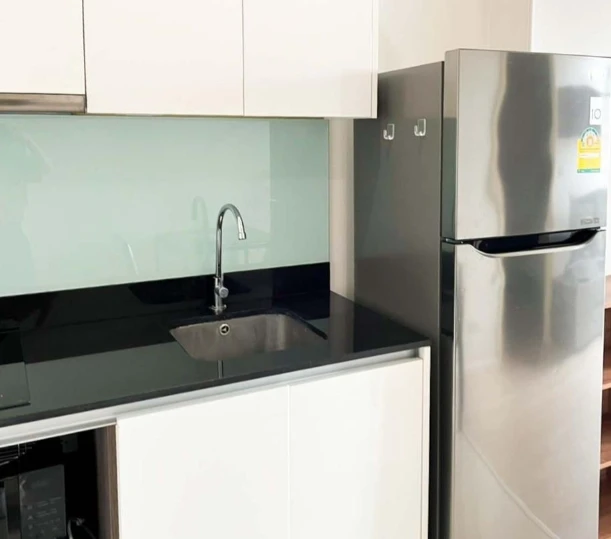 For rent: Quinn Ratchada 17, 29th floor, fully furnished unit, ready to move in. Book now! Don't miss out!