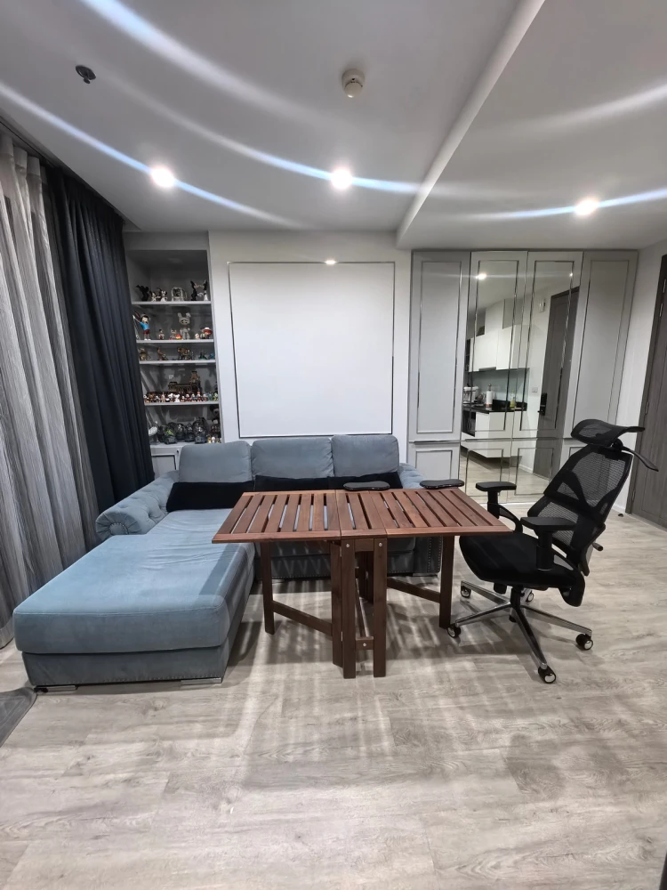 Quinn Ratchada 17, 5th floor, fully furnished condo for rent. Book now! (Hurry!)