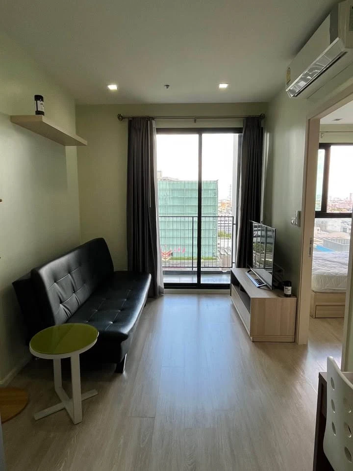 Quinn Ratchada 17 for rent, ready to move in, fully furnished, appliances included, reasonable price, come reserve now before you miss your chance.