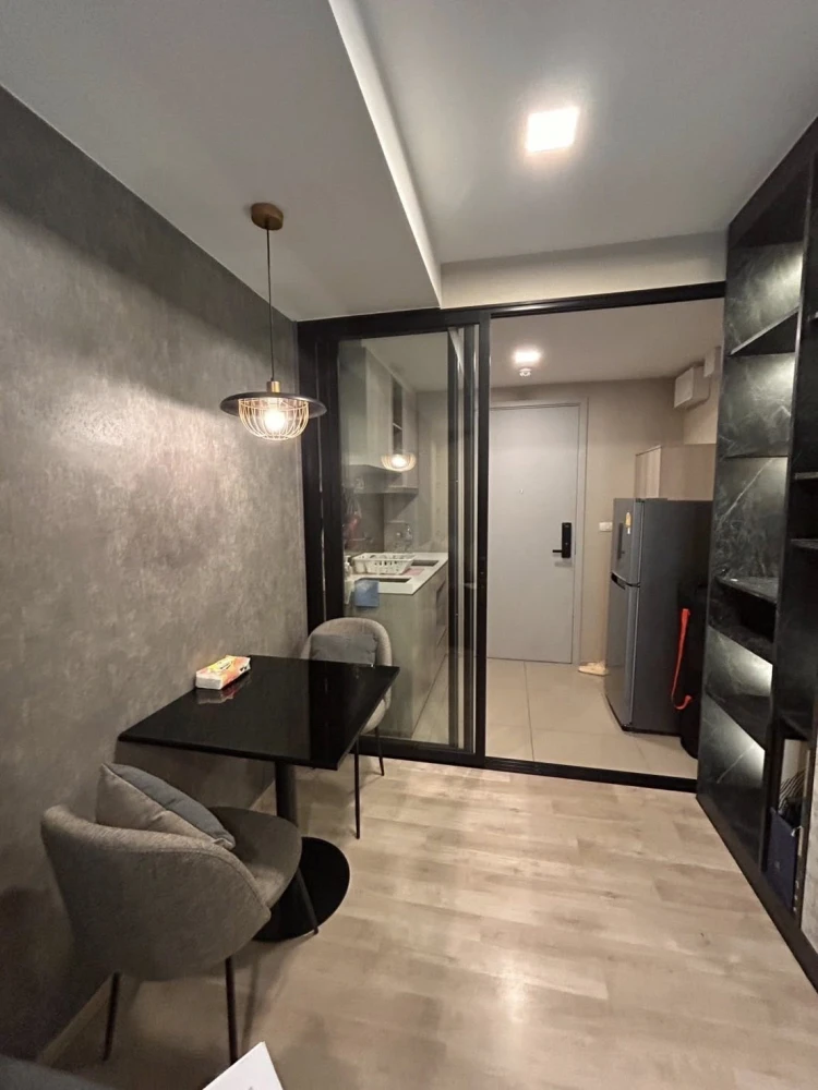 For rent: QUINTARA ARTE Sukhumvit 52, a modern-style condo in a great location. Beautiful rooms and a peaceful atmosphere. Book now!