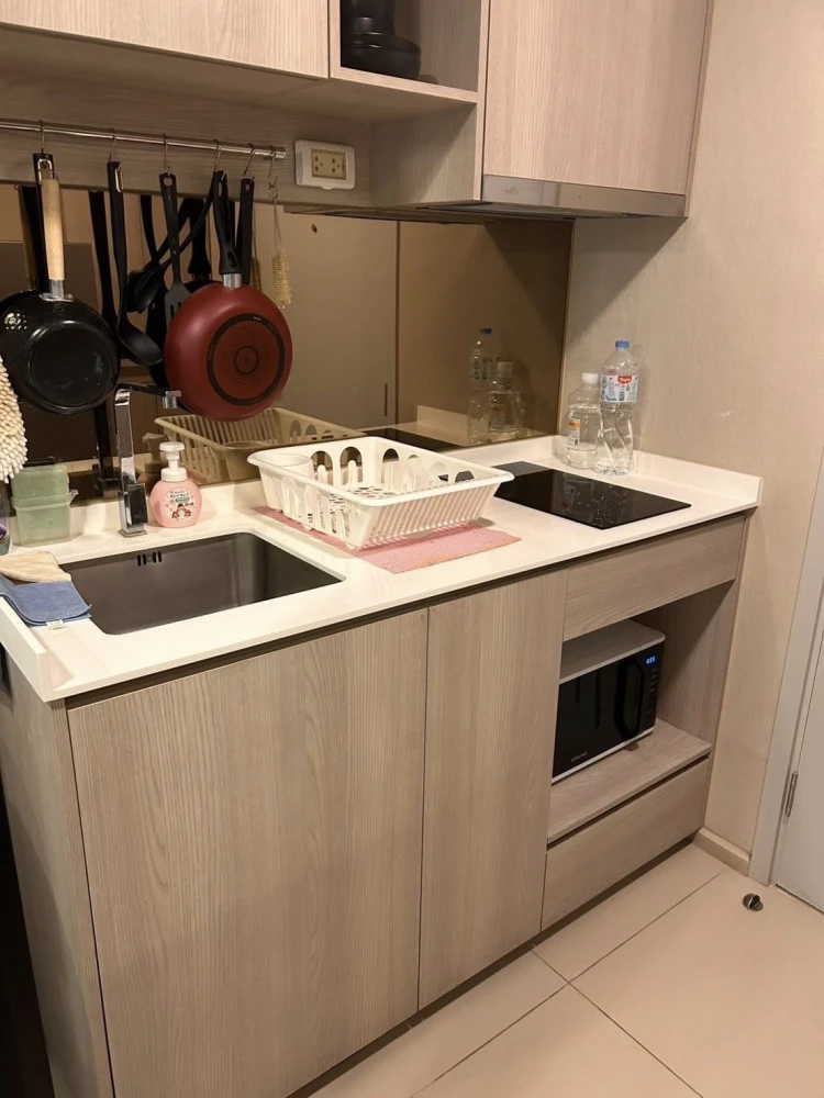 For rent: QUINTARA ARTE Sukhumvit 52, a modern-style condo in a great location. Beautiful rooms and a peaceful atmosphere. Book now!