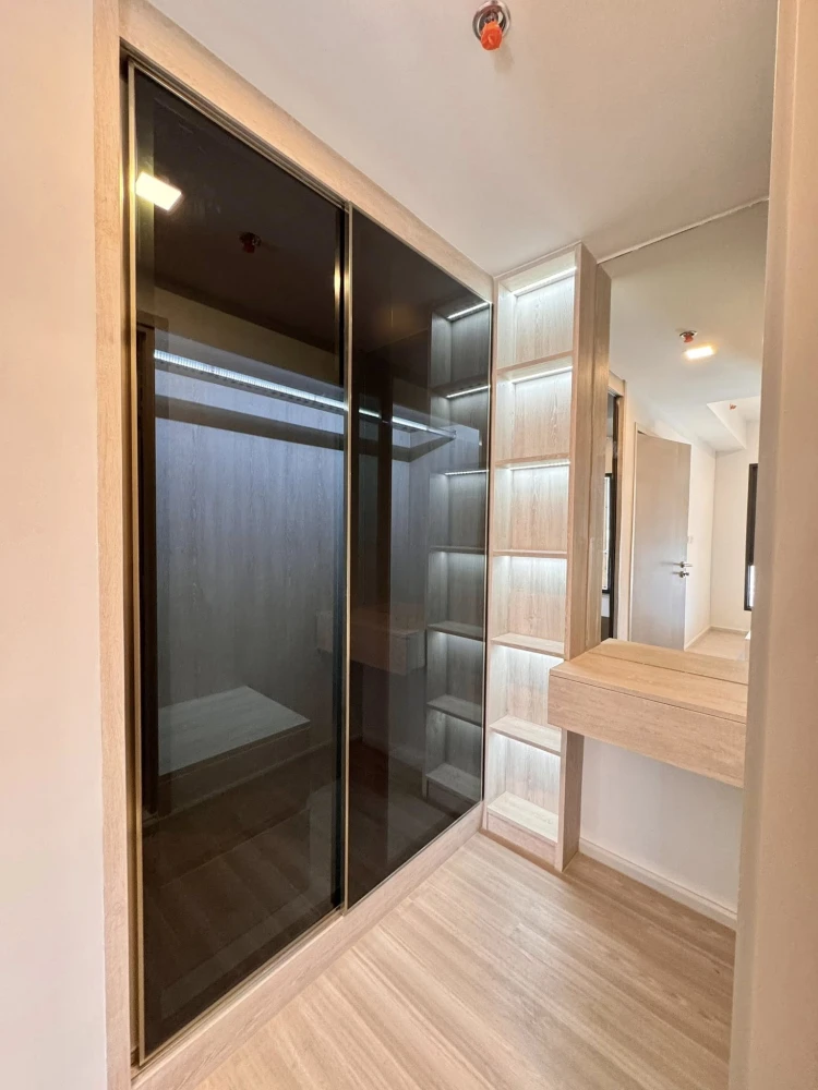 For rent: Quintara MHy'Den Pho Nimit, high floor unit, fully furnished, very livable. Book now!
