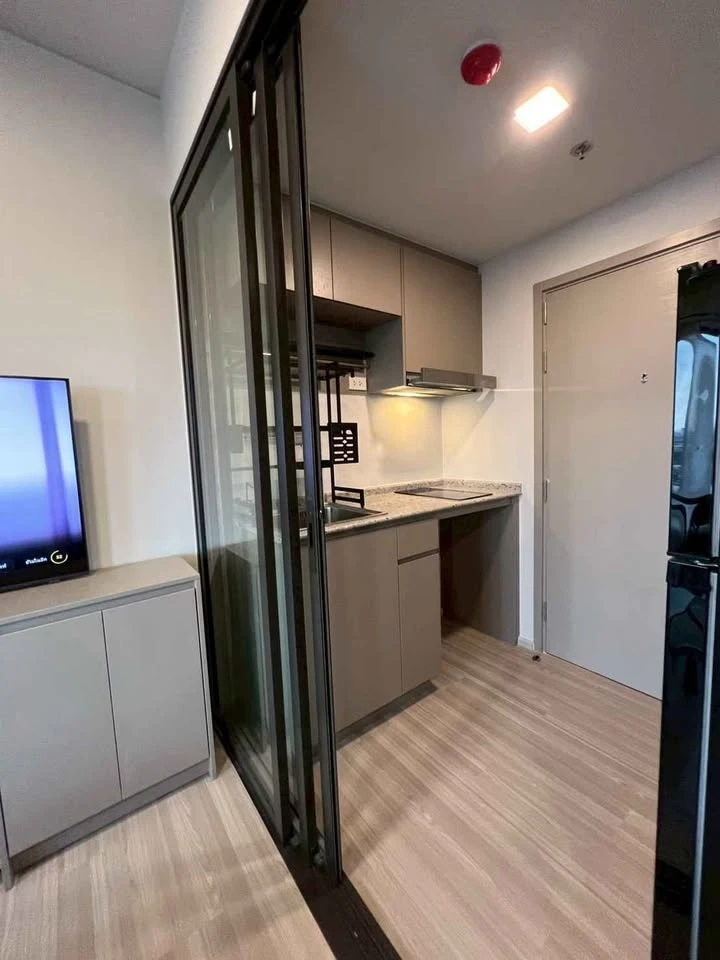 For rent: Quintara MHy’DEN Pho Nimit, studio room, 16th floor. High floor with stunning views at an affordable price. Convenient and fully equipped. B