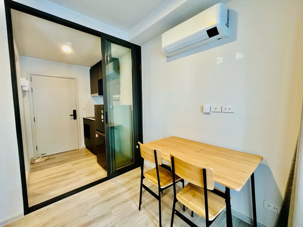 For rent: QUINTARA MHy'GEN RATCHADA - HUAI KHWANG, 5th floor, fully furnished, nice room, reserve now.