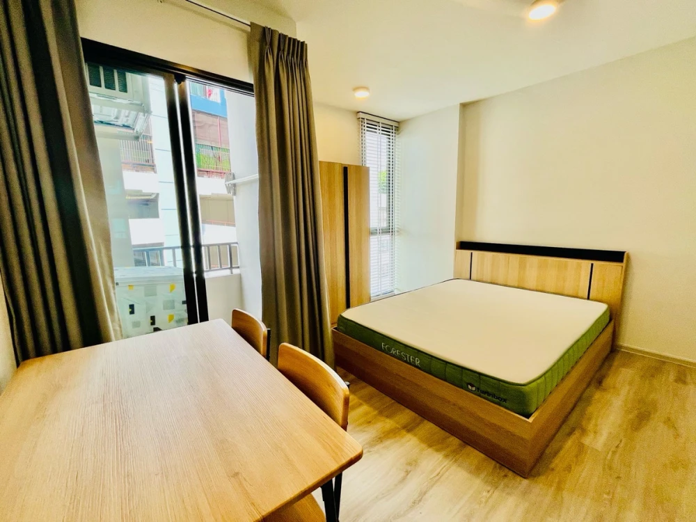 For rent: QUINTARA MHy'GEN RATCHADA - HUAI KHWANG, 5th floor, fully furnished, nice room, reserve now.