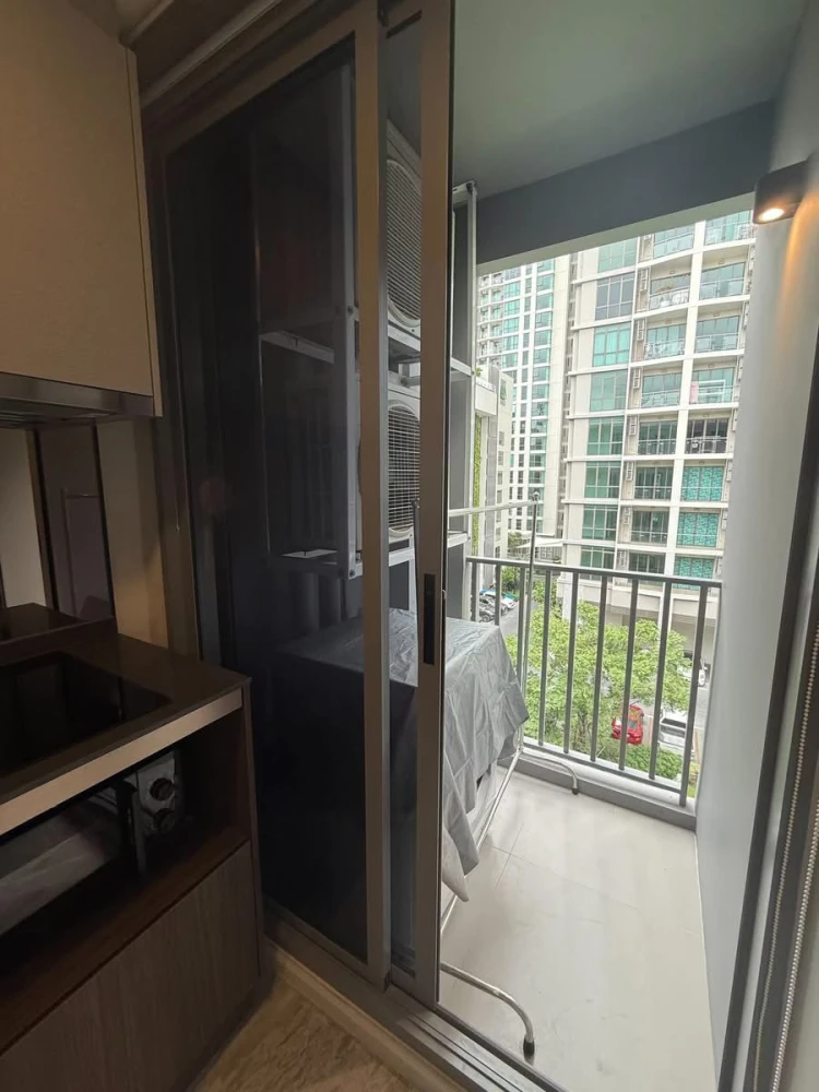 For rent: Quintara Phume – Sukhumvit 39, ready to move in, spacious and comfortable room, fully furnished, book now!