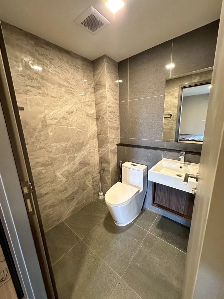 For rent: Quintara Phume Sukhumvit 39, 3rd floor, fully furnished unit, ready to move in. Book now! (Quickly!)