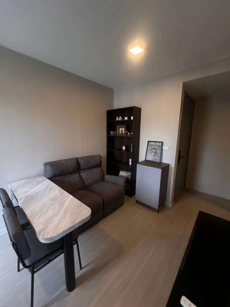 For rent: Quintara Phume Sukhumvit 39, corner unit with pool view, fully furnished. You can't miss this opportunity!