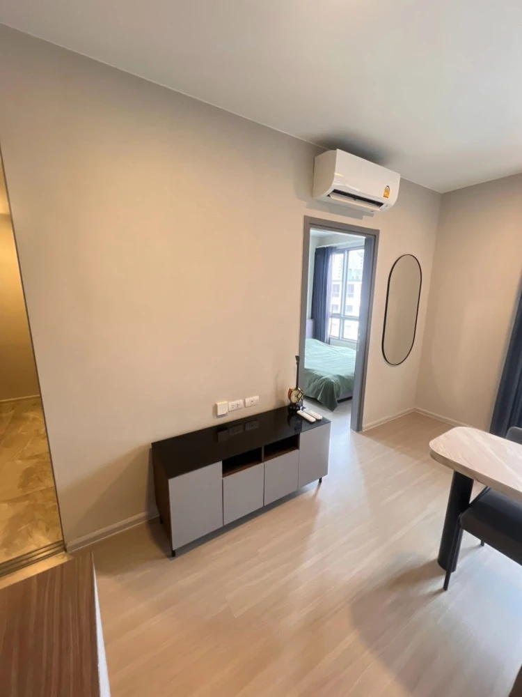 For rent: Quintara Phume Sukhumvit 39, corner unit with pool view, fully furnished. You can't miss this opportunity!