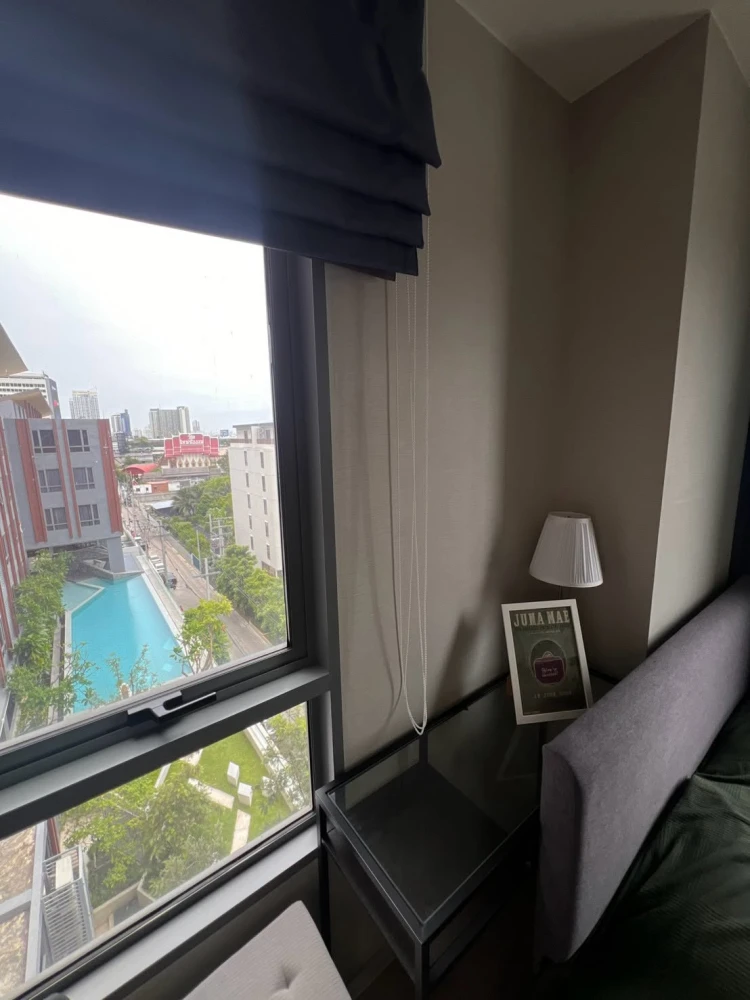 For rent: Quintara Phume Sukhumvit 39, corner unit with pool view, fully furnished. You can't miss this opportunity!