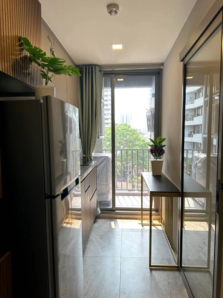 For rent: Quintara Phume Sukhumvit 39, a room decorated simply and luxuriously, looks expensive, good location, fully furnished, hurry and book now!