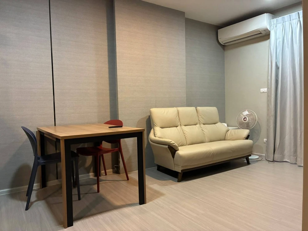 For rent: Quintara Phume Sukhumvit 39, 2 bedrooms, 2 bathrooms, fully furnished, ready to move in today.