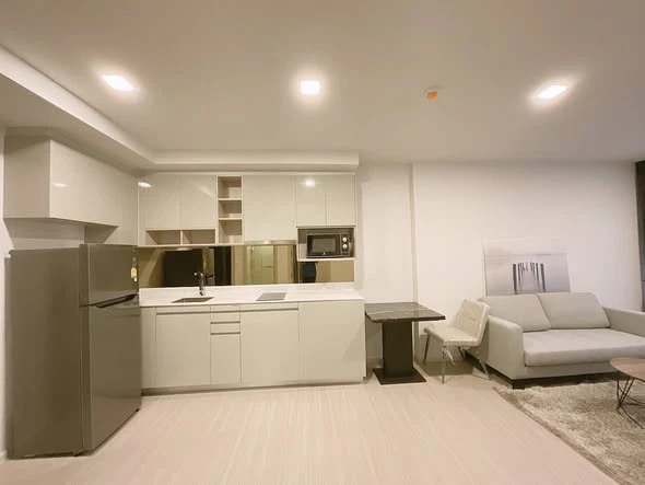 Quintara Treehaus Sukhumvit 42 for rent, 6th floor, pool view. Book now! (Urgent!)