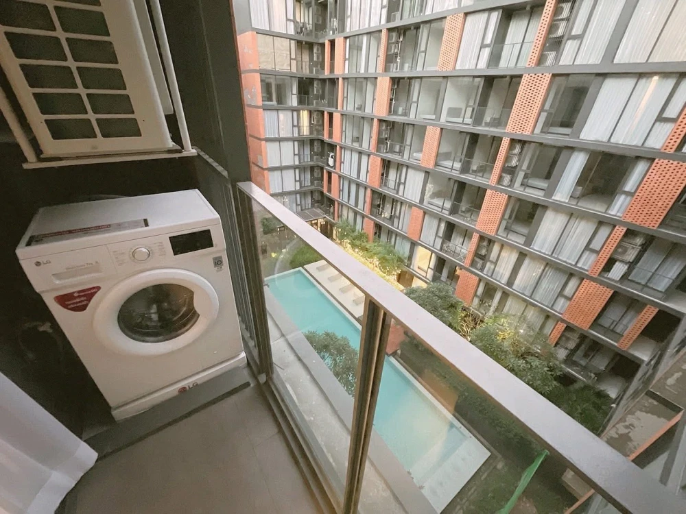 Quintara Treehaus Sukhumvit 42 for rent, 6th floor, pool view. Book now! (Urgent!)