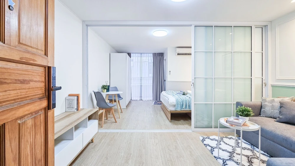 For rent Ratchada City 18 1 bedroom 1 bathroom, fully furnished, good location, book now.