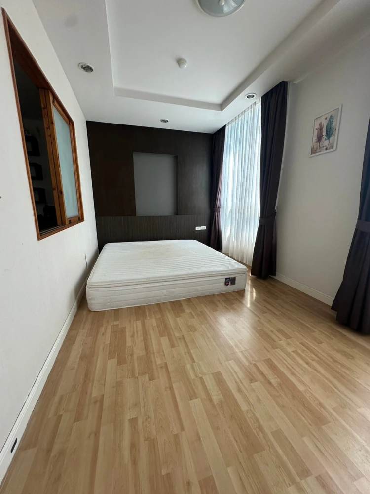 For rent: Ratchada City 18, fully furnished. Book now! Don't miss out!